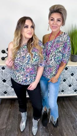 The ZigZag Stripe All That Jazz Top TOPS & TUNICS