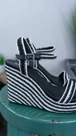 MIA Allda Wedges