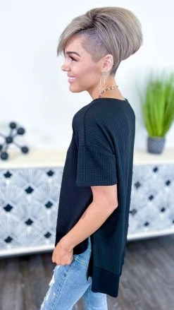 The ZigZag Stripe TOPS & TUNICS Black A Cut Above Top