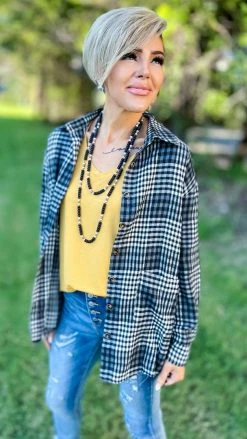 Southern Grace Black Back In Time Shacket