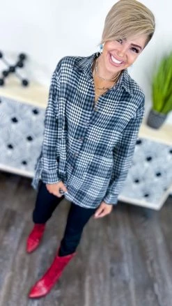 Southern Grace Black Back In Time Shacket