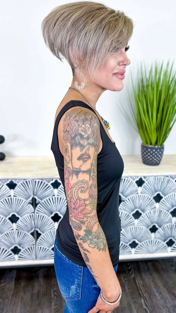 The ZigZag Stripe Black Basic Brami TOPS & TUNICS