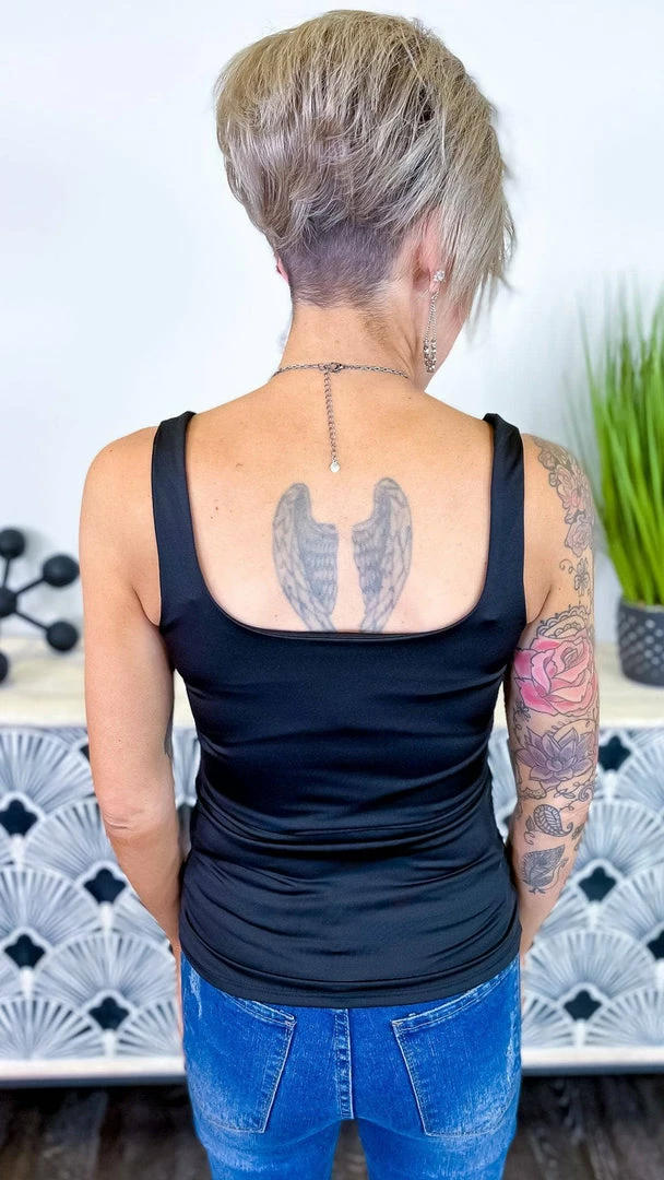 The ZigZag Stripe Black Basic Brami TOPS & TUNICS