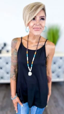 The ZigZag Stripe Black Basic Spaghetti Tank