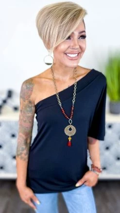 The ZigZag Stripe Black Best Side Top TOPS & TUNICS