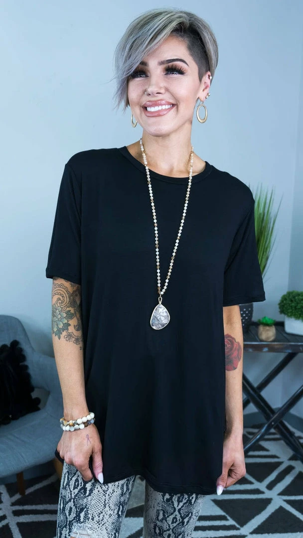 The ZigZag Stripe Black Boyfriend Tee