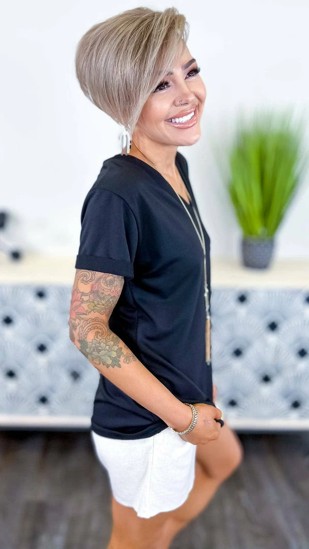 The ZigZag Stripe Black Changing Rules Top TOPS & TUNICS