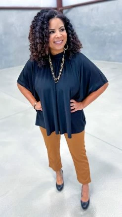 The ZigZag Stripe Black City Gal Top