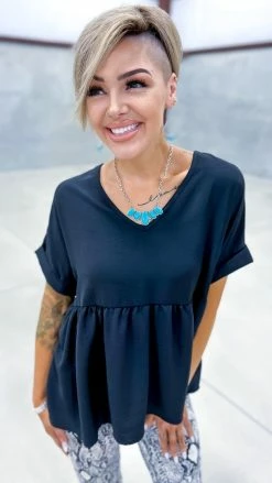 The ZigZag Stripe Black City Sleek Top