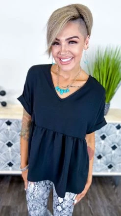 The ZigZag Stripe Black City Sleek Top