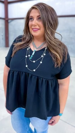 The ZigZag Stripe Black City Sleek Top