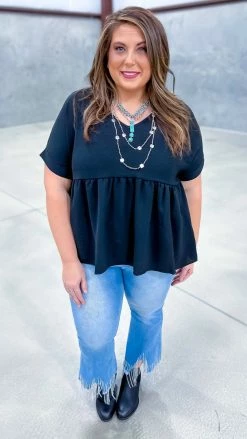 The ZigZag Stripe Black City Sleek Top