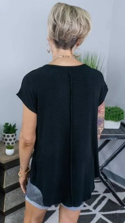 The ZigZag Stripe Black Daily Dose Top [NO RETURNS]