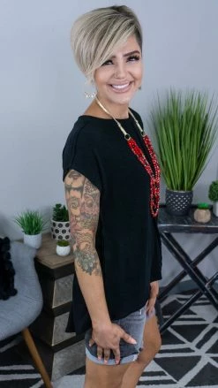 The ZigZag Stripe Black Daily Dose Top [NO RETURNS]