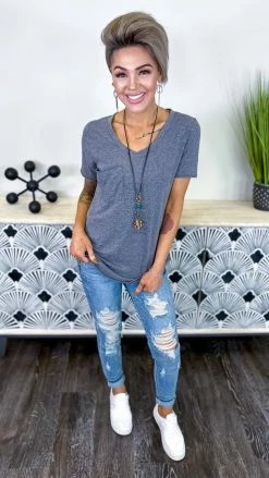 The ZigZag Stripe TOPS & TUNICS Black Daily Visit Top