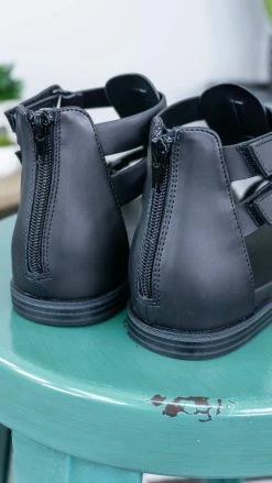 MIA Black Daxa Sandals