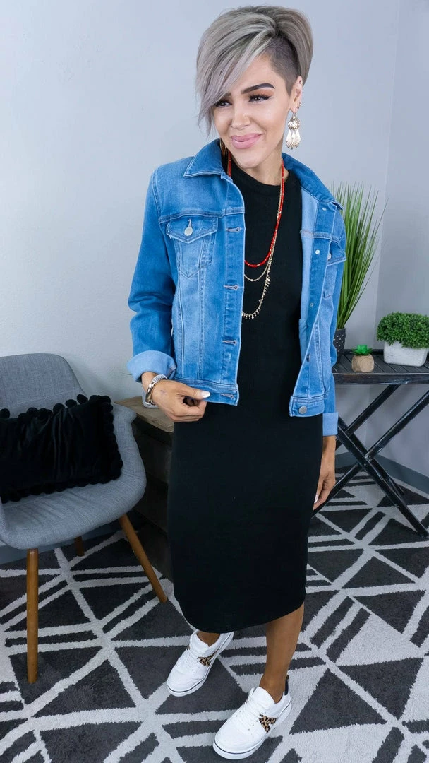 The ZigZag Stripe Black Embracing Us Dress DRESSES