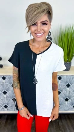 The ZigZag Stripe TOPS & TUNICS Black Fashion Craze Top