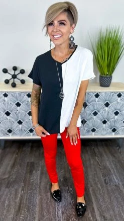 The ZigZag Stripe TOPS & TUNICS Black Fashion Craze Top