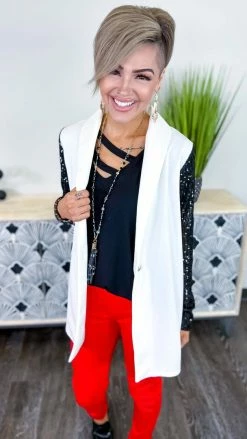 The ZigZag Stripe TOPS & TUNICS Black Favorite Basic Top