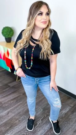 The ZigZag Stripe TOPS & TUNICS Black Favorite Basic Top