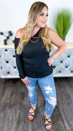 The ZigZag Stripe TOPS & TUNICS Black Flirtatious Relationship Top