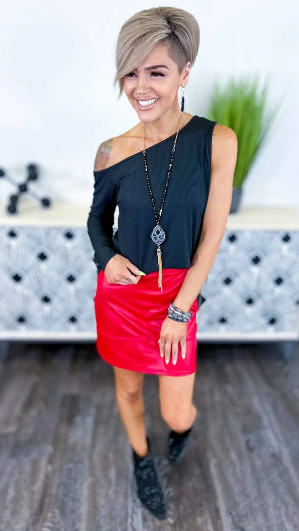 The ZigZag Stripe TOPS & TUNICS Black Flirtatious Relationship Top