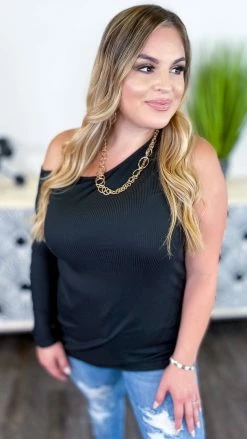 The ZigZag Stripe TOPS & TUNICS Black Flirtatious Relationship Top