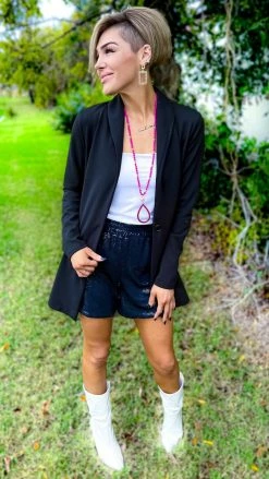 The ZigZag Stripe Black Flirty Impression Shorts BOTTOMS