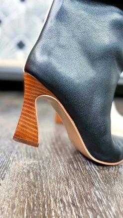 Chinese Laundry Black Fun Strut Boots