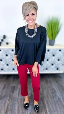 The ZigZag Stripe Black Instant Feels Top TOPS & TUNICS