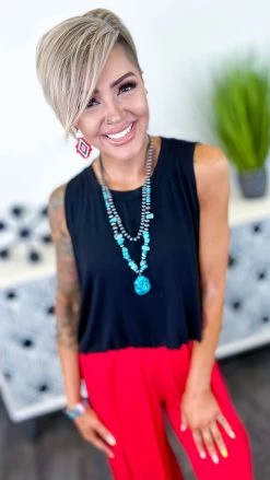 The ZigZag Stripe Black Into Motion Top TOPS & TUNICS