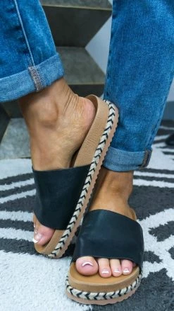 Miami Shoe Black Isabella Platform Sandals