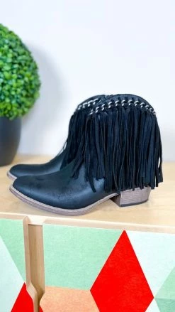 Very G SHOES Black Juno Booties