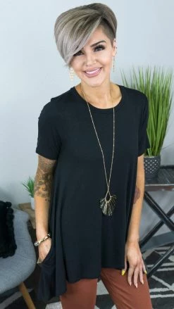 The ZigZag Stripe Black Just You Wait Sleeve Top