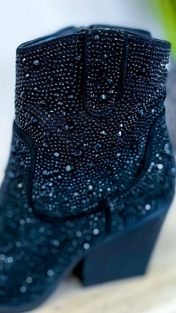 Very G Black Kady Booties SHOES