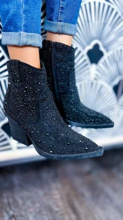 Very G Black Kady Booties SHOES