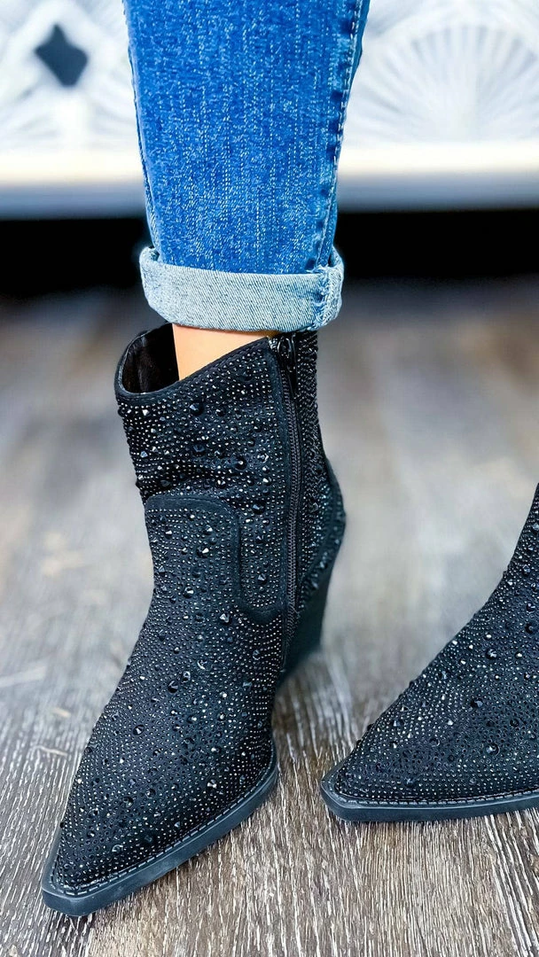 Very G Black Kady Booties SHOES