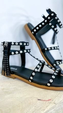 MIA SHOES Black Kathalina Sandal