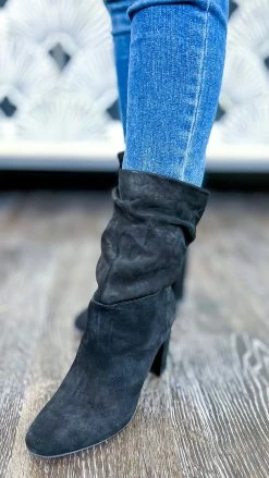 Chinese Laundry Black Kipper Boots