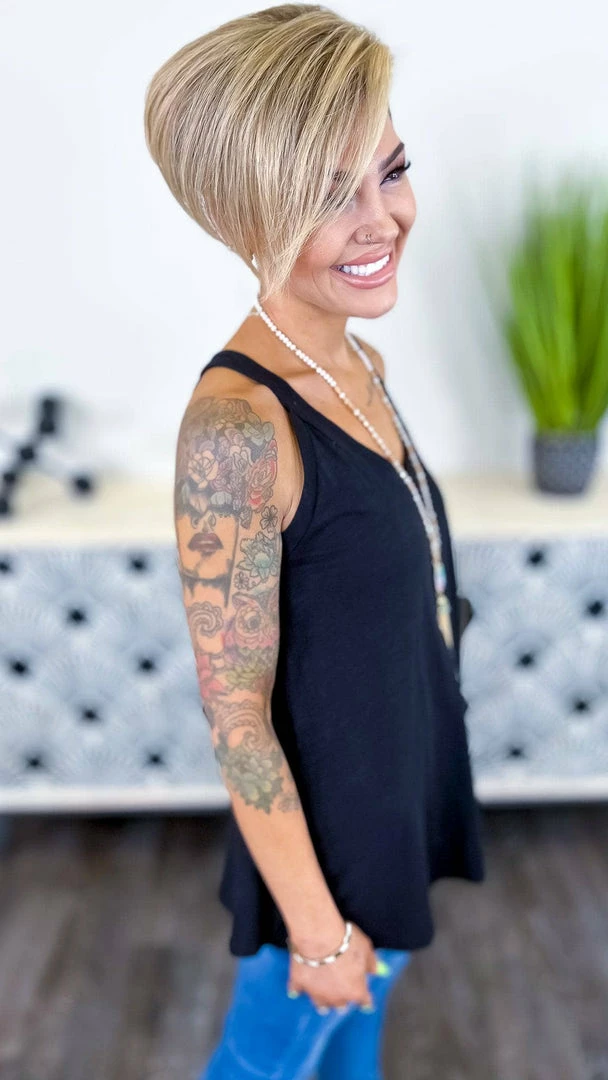 The ZigZag Stripe Black Lake Gal Tank TOPS & TUNICS