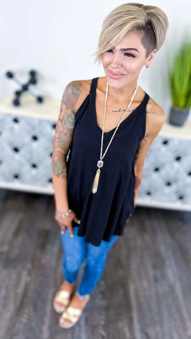 The ZigZag Stripe Black Lake Gal Tank TOPS & TUNICS