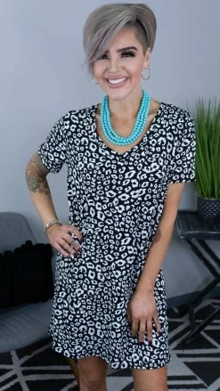 The ZigZag Stripe DRESSES Black Leopard T-Shirt Dress