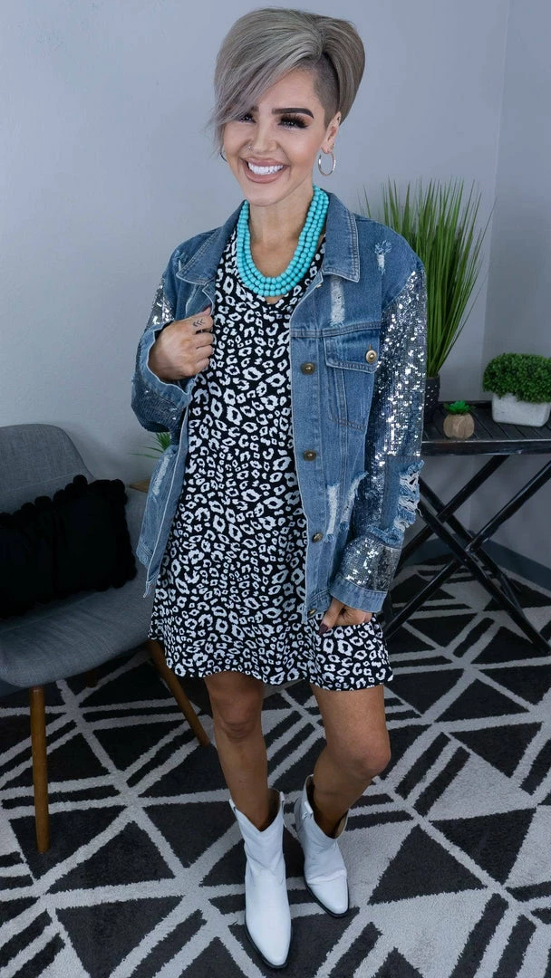 The ZigZag Stripe DRESSES Black Leopard T-Shirt Dress