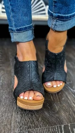 Very G Black Liberty Tooled Wedges