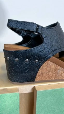 Very G Black Liberty Tooled Wedges