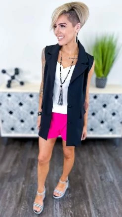 The ZigZag Stripe OUTERWEAR Black Martini Nights Vest