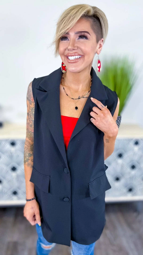 The ZigZag Stripe OUTERWEAR Black Martini Nights Vest