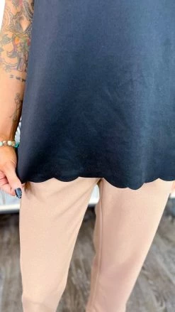 The ZigZag Stripe Black Modern Ideas Tank