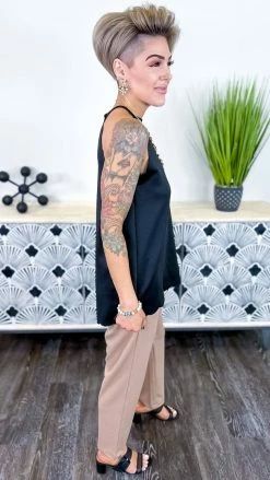 The ZigZag Stripe Black Modern Ideas Tank